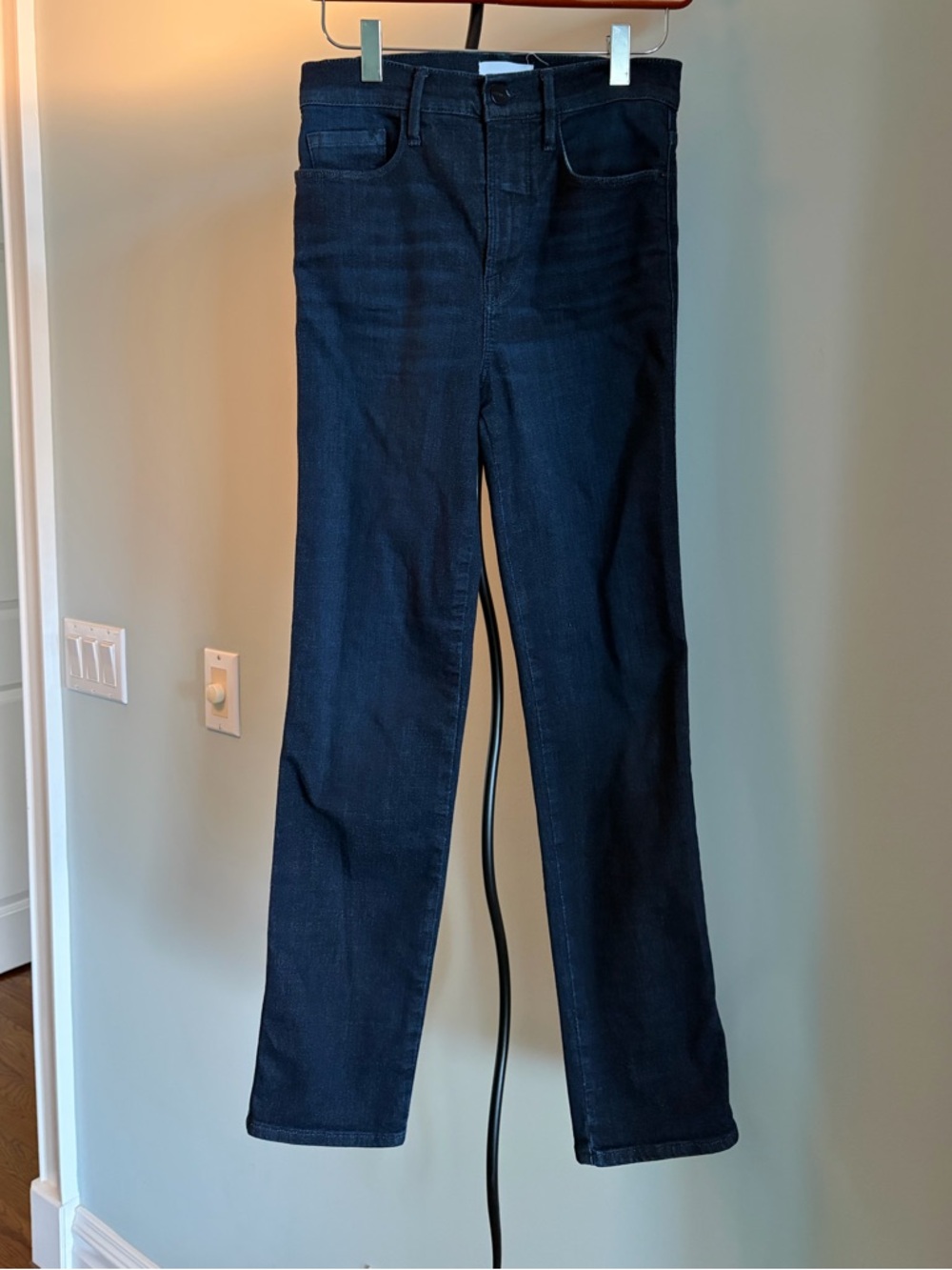 FRAME
Le SYLVIE STRAIGHT LEG JEANS